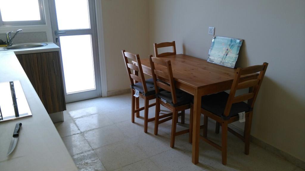 Modern City Center Apt 拉纳卡 外观 照片