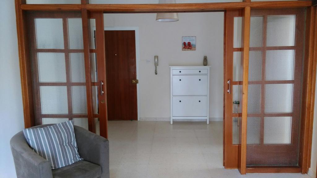 Modern City Center Apt 拉纳卡 外观 照片